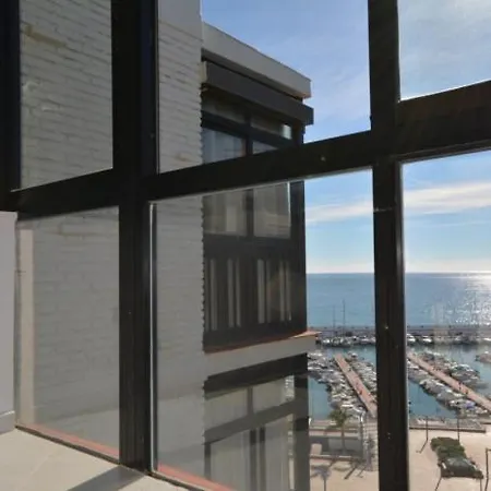 Appartamento Titanic Valdecantos Marbella
